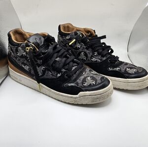 Adidas 'Lionhead' SAMPLES RARE in fair shape *slight heel drag* US 9